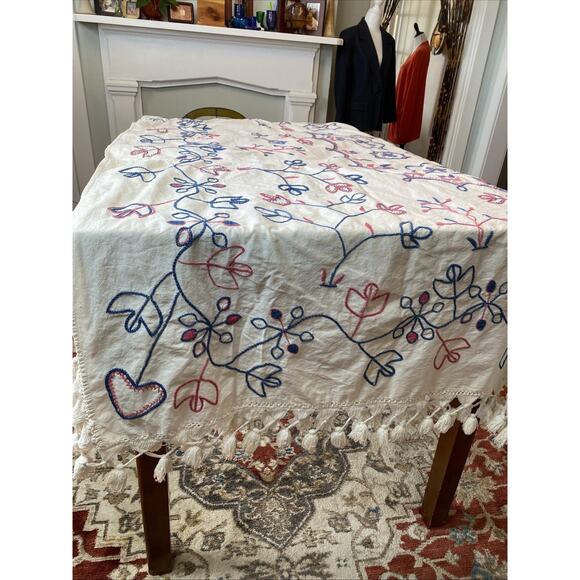 Vtg 50s Traditional Crewel Work Hand Embroidered Floral Tassels Bedspread 81x92 - Picture 14 of 16